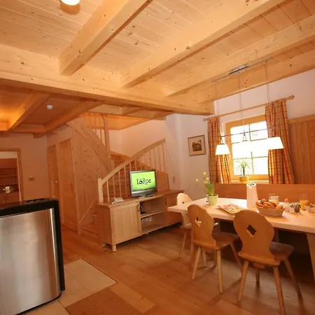 Holiday Homes In Steiermark 421 奥尔陶斯